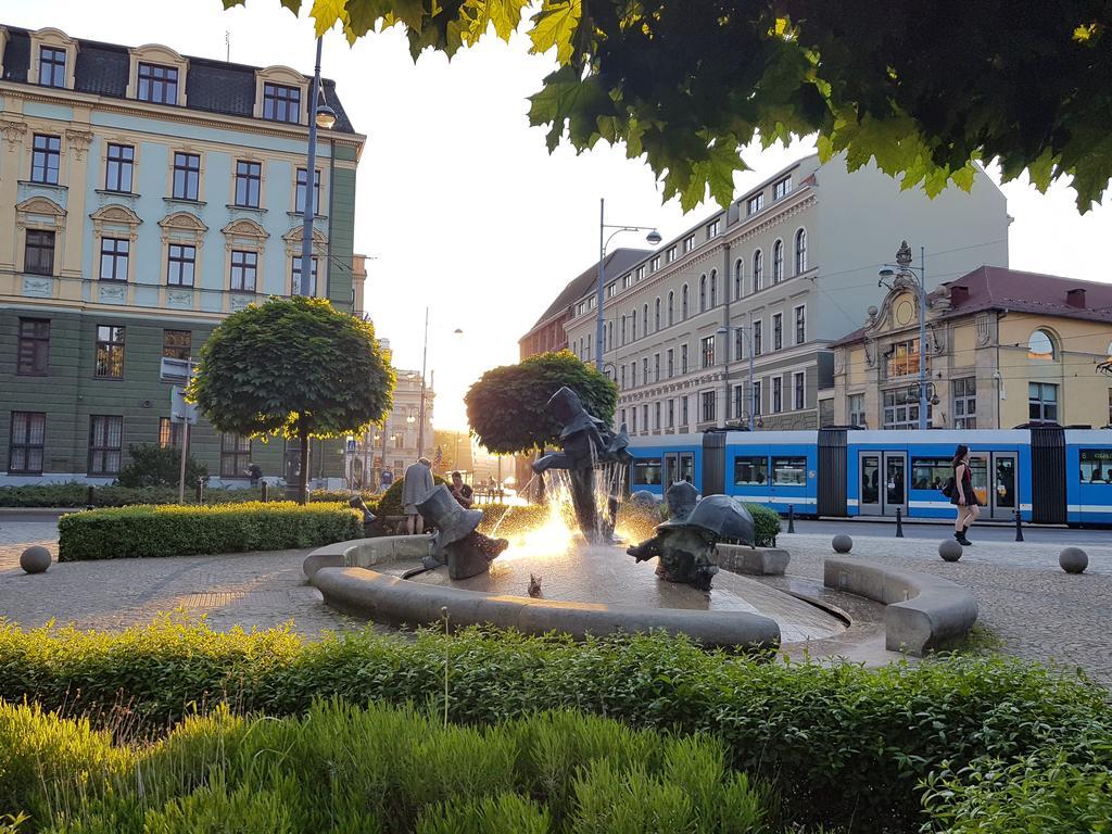 Pokoje Goscinne Przy Ogrodzie Staromiejskim Breslavia Esterno foto